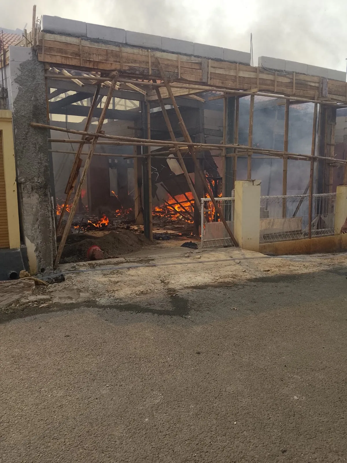 Kebakaran Rumah Terjadi di Kp. Ciwedung RT 07 RW 02 Desa Tanggulun Barat